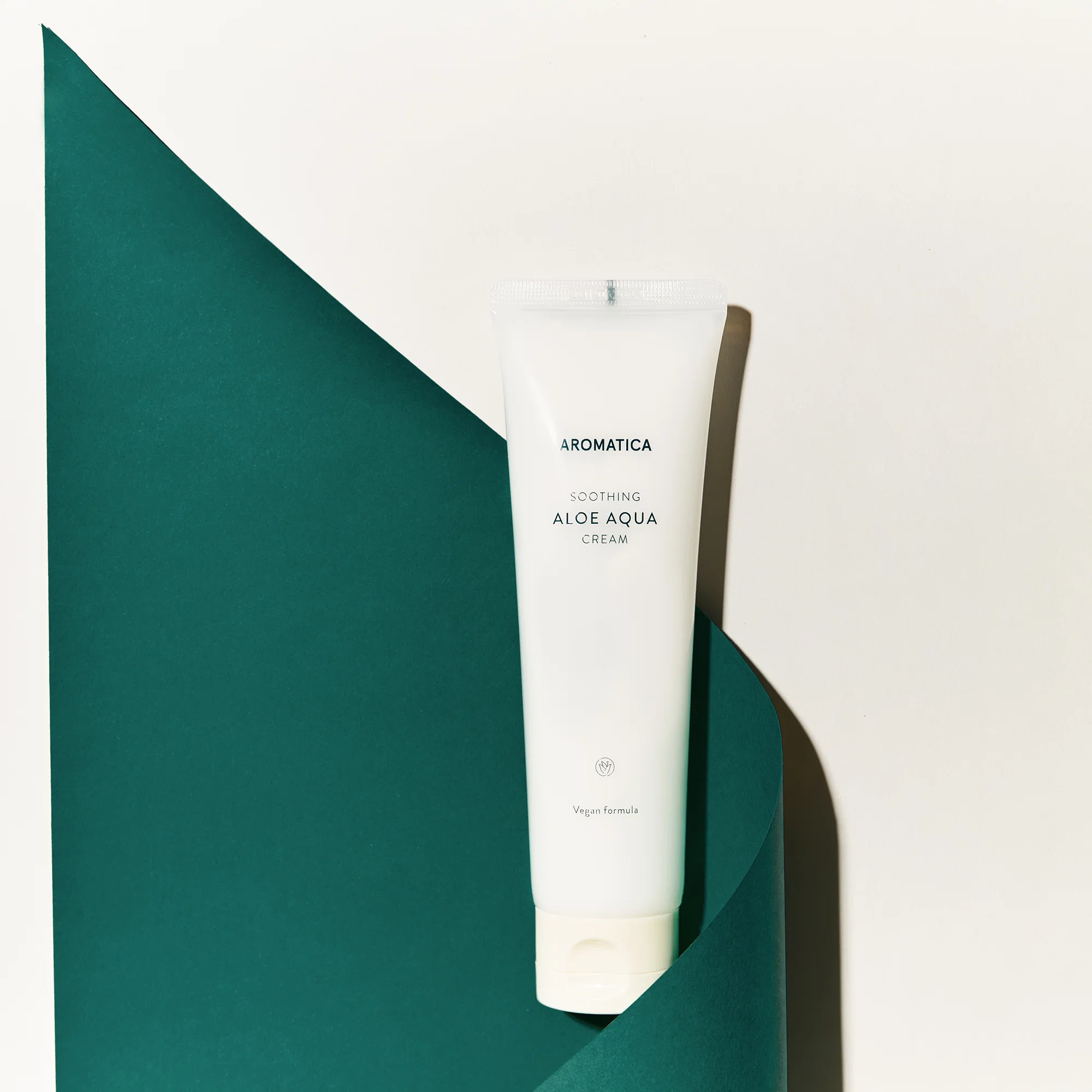 Soothing Aloe Aqua Cream - Image 3