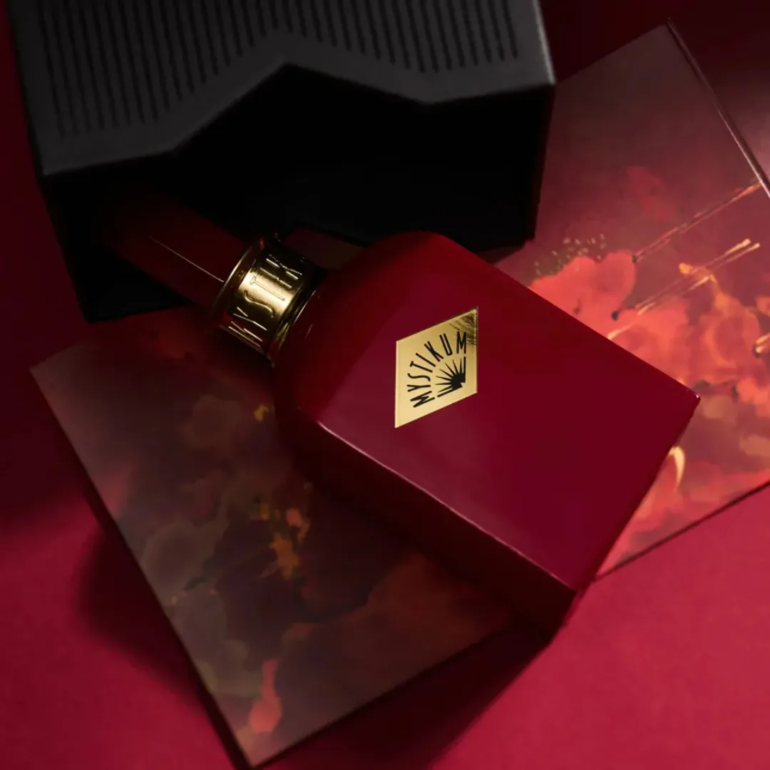 Forbidden Rouge - Image 4