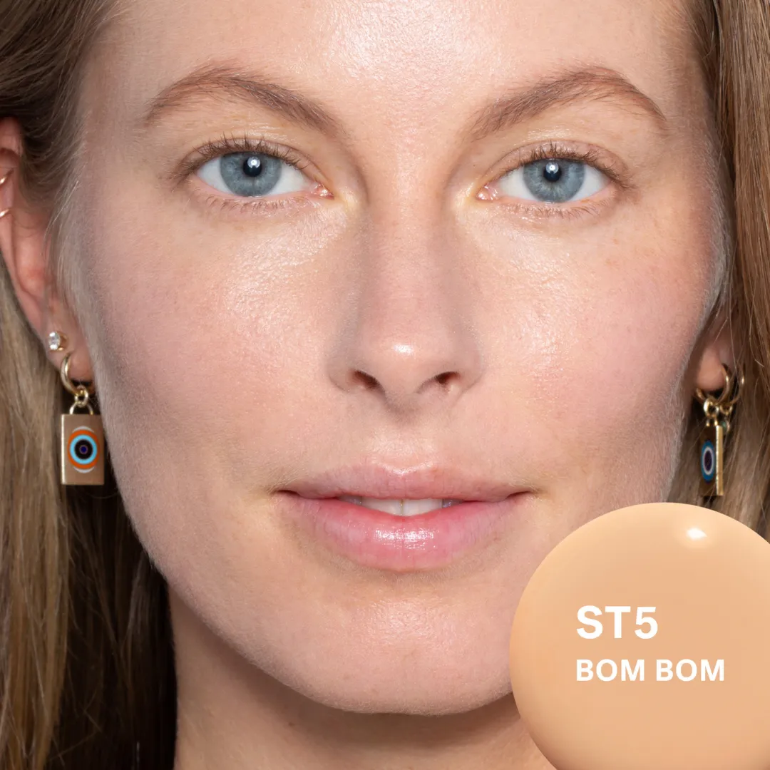 Super Serum Skin Tint SPF30 - Image 5