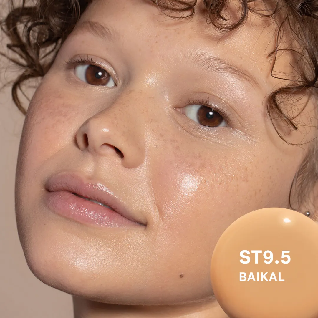 Super Serum Skin Tint SPF30 - Image 9