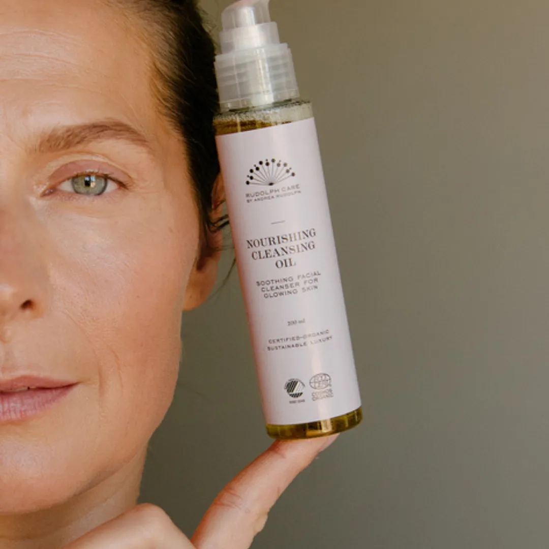 Nourishing Cleansing Oil - Image 3