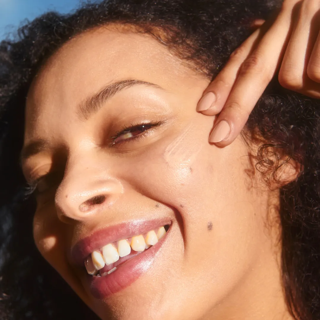 British Summer Time Glow SPF30 - Image 4